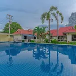 วิลล่า 6-3br Huge Pool, Bbq, 300m-beach, 8 Mins To Walking Street Pattaya