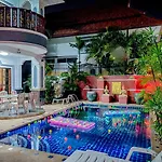 Madee - House Walking Street 6 Bedrooms วิลล่า Pattaya