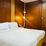 Hotel Vtsix At View Talay 6