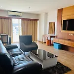 Hotel Vtsix At View Talay 6 Pattaya