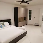 Hotel Vtsix At View Talay 6