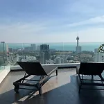 อพาร์ทเม้น Vision Pratumnak By Sunny Pattaya