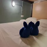 Glur Hostel Pattaya Walking Street