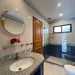 2-3br Huge Pool, Bbq, 300m-beach, 8 Mins To Walking Street * Pattaya