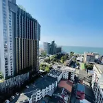 อพาร์ทเม้น The Base Pattaya