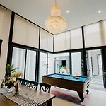 Venice Pool Villa Pattaya
