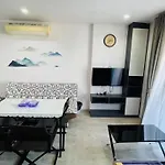 Aparthotel The Base By Wwc