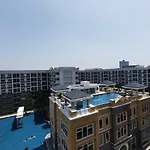 Arcadia Beach Continen