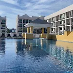 Arcadia Beach Continental