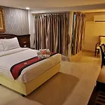 เดอะ โกลเด้น วิล บูติคแอนด์สปา โรงแรม