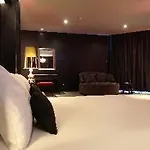 โรงแรม Tsix5 Quarter Pattaya