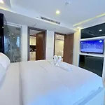 Grand Avenue Apartment Pattaya