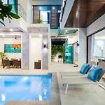 Hollywood Luxury Poolvilla Walking Street 4 Bedrooms *