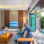 Hollywood Luxury Poolvilla Walking Street 4 Bedrooms Pattaya