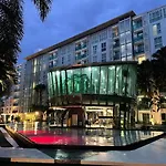City Center Residence & Hot Hot Hot