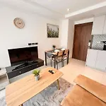 อพาร์ทเม้น Boutique Style 1 Bed In Serenity Wongamat *