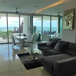 Amazing Seaview Sanctuary