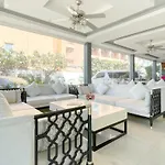 Hotel Dragon , Pattaya 3*