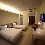 Sunshine & Residences โรงแรม