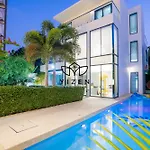 Yizen Vip Luxury Palm Springs Villa In Pattaya