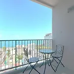 Perfect For 5 Guests, Sea View, 2 Pools, Sport Studio, Netflix