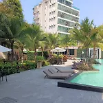 Arcadia Center Suites