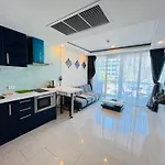 Apartment Grand Avenue Conde