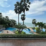 Oceanfront Luxury Condo In Pattaya With Private Beach And Inifinity Pool - Not A Hotel 30 Day Stay Minimum