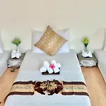 Iris Palace