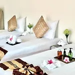 Iris Palace