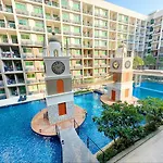 Arcadia Beach Continental 2 Bedroom Fast Internet Jacuzzi Waterfall