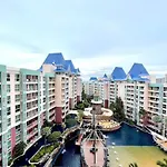 Pum & Bee\'S Grande Caribbean Condo Resort
