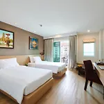 Adelphi Hotel 4*