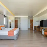 โรงแรม Sunshine & Residences