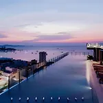 The Base At อพาร์ทเม้น Pattaya