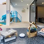 Palm Spring Villas 豪华四卧泳池别墅