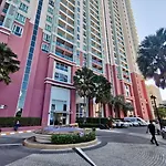 อพาร์ทเม้น Grande Caribbean By Ptn *
