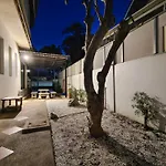 芭提雅ω好莱坞ω泳池别墅ω泰国风情ω轰趴派对ω网红ω拍照ω蜜月ω夜店ω豪华