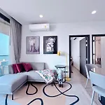 อพาร์ทเม้น Edge Sea View Pattaya