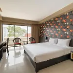โรงแรม โรงแรมเวลคัม พลาซ่า