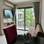 Garden Tropicana Naklua อพาร์ทเม้น *