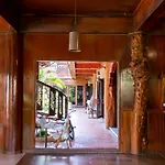 Deeden Hotel 3*