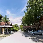 Deeden Hotel