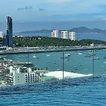 The Base By Wwc Aparthotel Pattaya