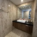 Large Deluxe Grand Avenue Pattaya