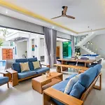 Hollywood Luxury Poolvilla Walking Street 4 Bedrooms Pattaya
