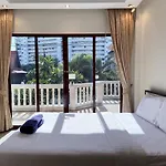 Blooming Hill Boutique Suites