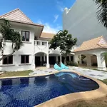 Blooming Hill Boutique 4* Pattaya