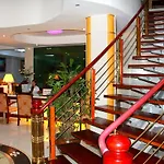 The Grand Lodge Pattaya By Zuzu