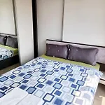 芭提雅双人精品公寓无边游泳池thebase中央基地